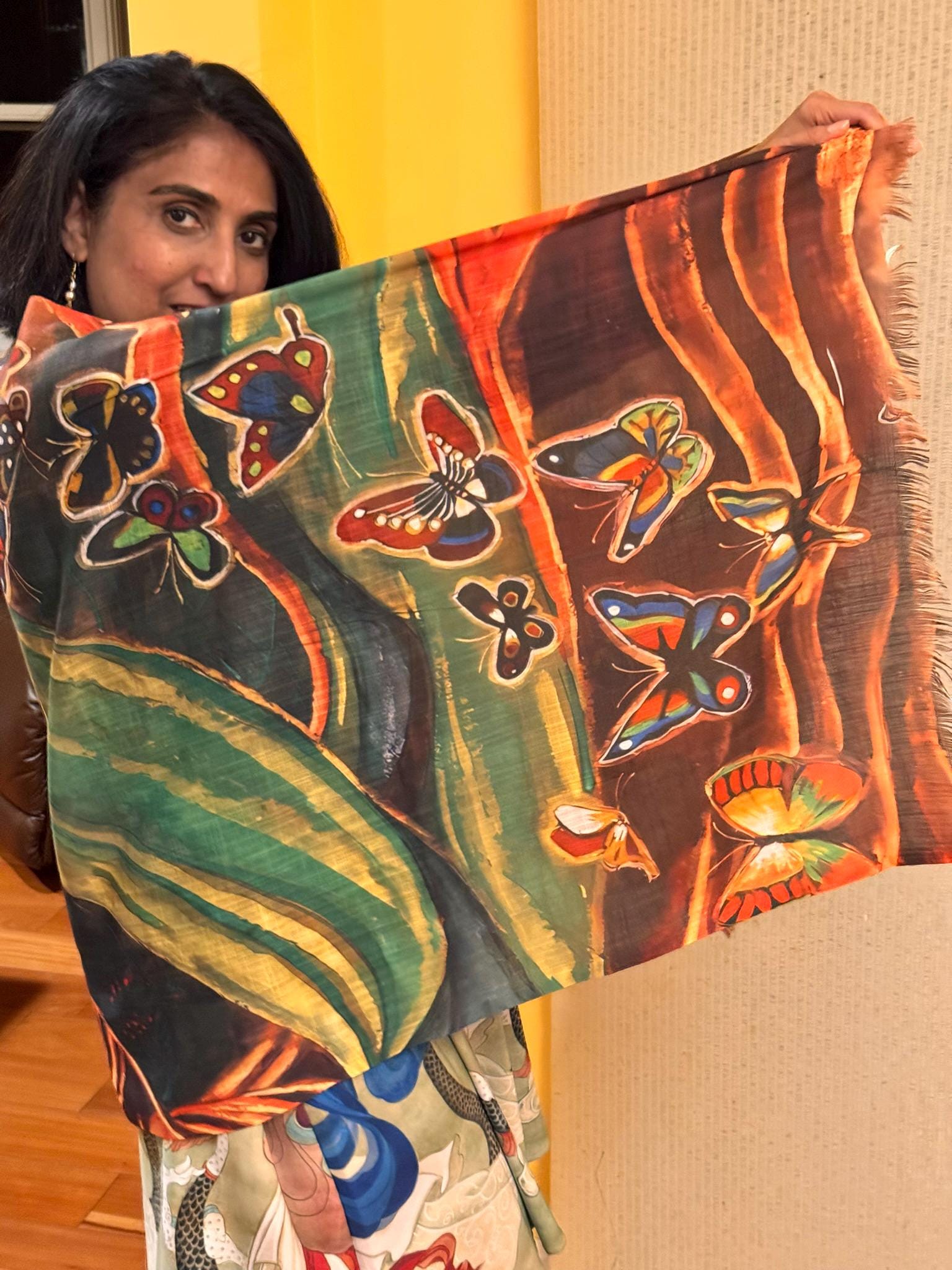 Jin Empress and Butterflies Light Scarf, Print of Chinese Watercolor Painting on Silk, Art by artist Xiang Li